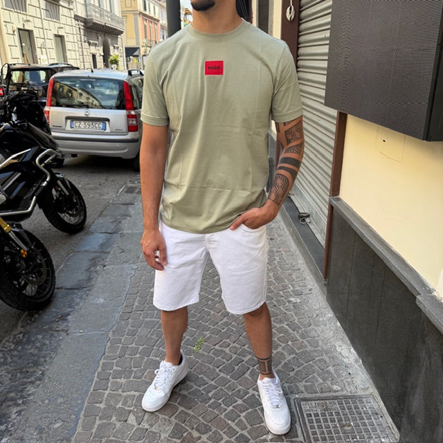 T-SHIRT HUGO