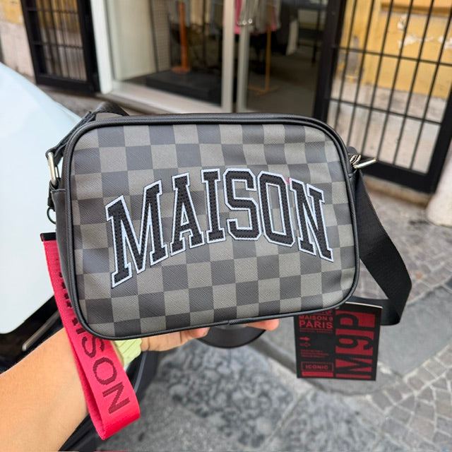 POCHETTE MAISON PARIS